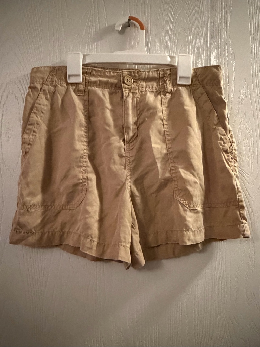 Casual Cotton Bermuda Shorts in Beige